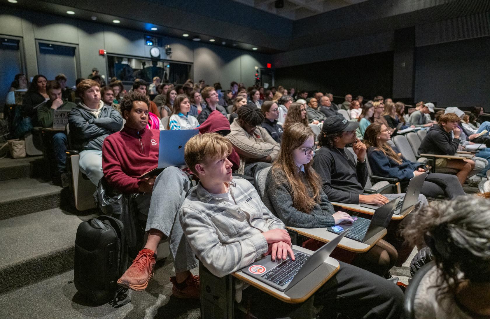 Students listen to lecture in Little Hall